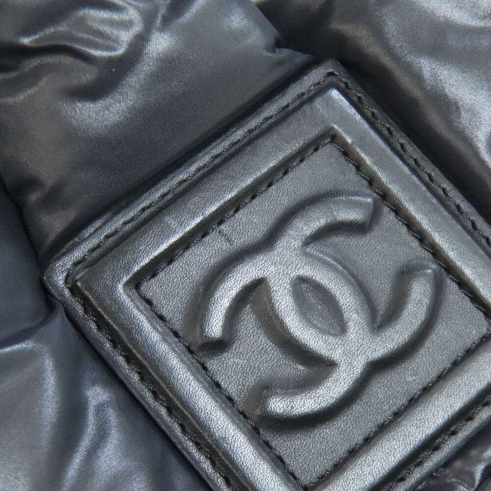 CHANEL Black Tote Bag - Picture 13 of 16